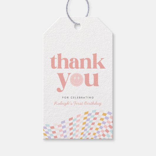 Cool One Girl's Happy Face Checkered Retro Favorie Cadeaulabel (Voorkant)