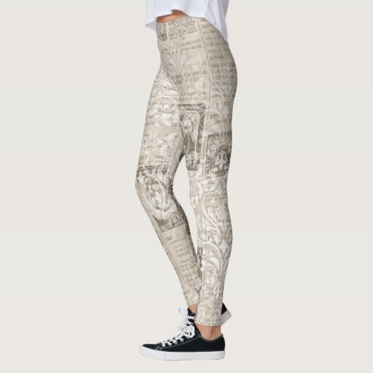 Cool One-of-a-Kind Ephemera Nieuws Print Patroon Leggings (Links)