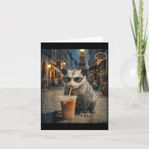 Cool Opossum Drinkt IJskoude Koffie Grappige Nacht Kaart