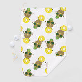 Cool Pineapple Dude Rolling op een ananas Ring Golfhanddoek (Insitu)