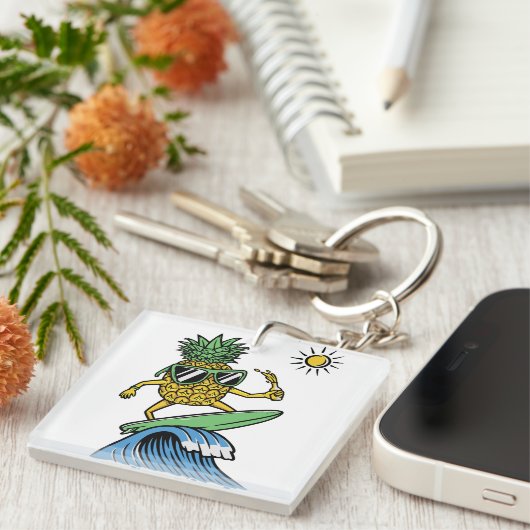 Cool Pineapple is op het Zee Vibrant strand aan he Sleutelhanger (Voorkant Rechts)