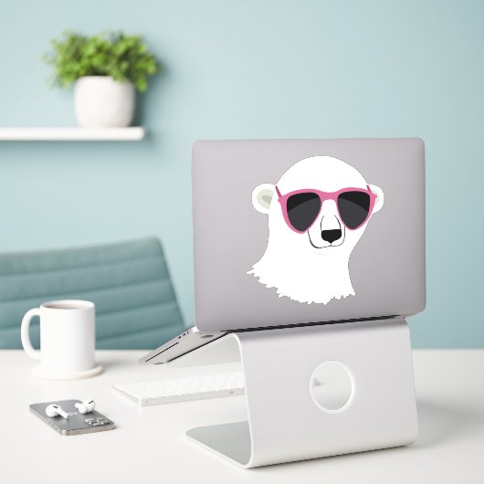 Cool Polar Beer Sticker (Laptop op bureau)