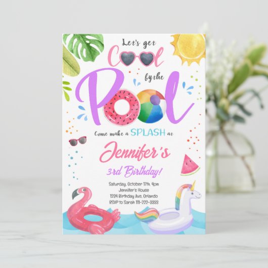 Cool Pool Party Meisjes Verjaardag Uitnodiging (Staand voorkant)