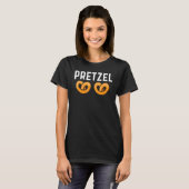Cool Pretzel Art voor mannen met een knuppende doo T-shirt (Voorkant volledig)