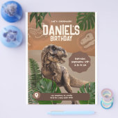 Cool Realistic Dinosaur Birthday Uitnodiging Flyer (Enkel)