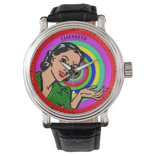 Cool Retro Pop Art Girl in kleurencirkels Horloge