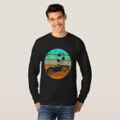 Cool Retro  raceauto met racebus T-shirt (Voorkant volledig)