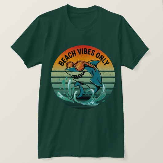 Cool Retro Shark met zonnebril – Beach Vibes Only T-shirt (Design voorkant)