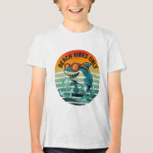 Cool Retro Shark met zonnebril – Beach Vibes Only Tri-Blend Shirt (Voorkant)