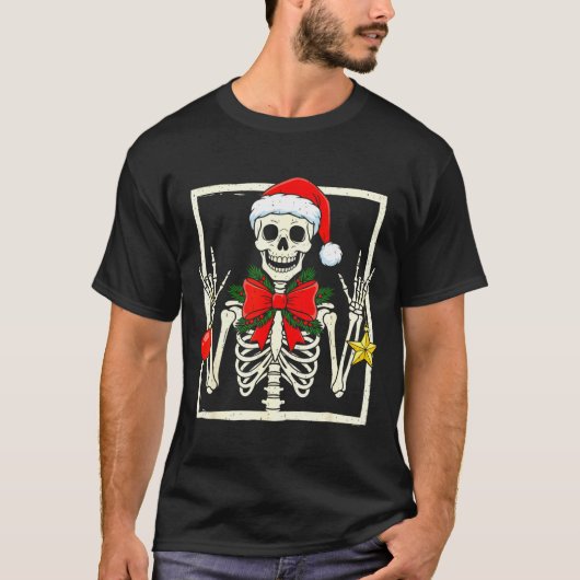 Cool Rocker Skeleton Santa Hat Christmas Punk Rock T-shirt (Voorkant)