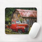 Cool Rusty Old Pickup Truck op het Boerderij Muismat (Met muis)