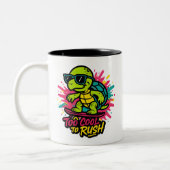 Cool Skater Turtle Retro Pop Art Tweekleurige Koffiemok (Links)