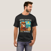 Cool Smart Fox op het strand met laptop T-shirt (Voorkant volledig)