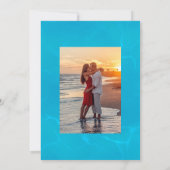Cool Summer Beach Weddenschap Photo Invitation Kaart (Achterkant)