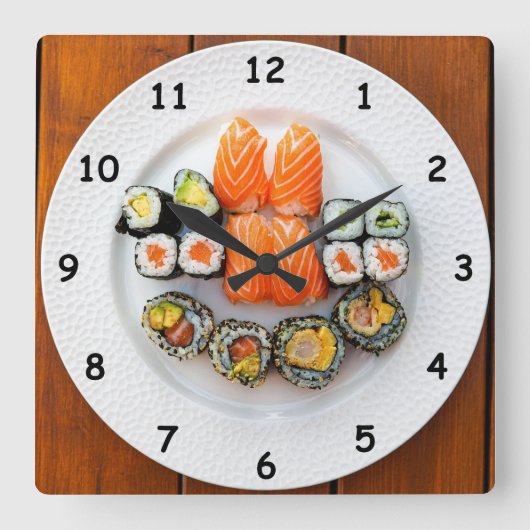 Cool Sushi en zalm op een wit Bord Vierkante Klok (Voorkant)