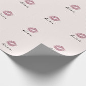 Cool Trendy Pink Kiss Cadeaupapier (Hoek)