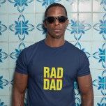 Cool Trendy RAD DAD | VADERDAG T-shirt<br><div class="desc">Combineer mode met een flatteus met dit coole,  trendy RAD DAD T-shirt.</div>