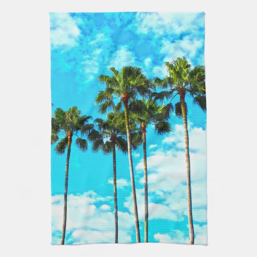 Cool Tropical Palm Trees Blue Sky Theedoek (Verticaal)