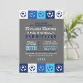 COOL VOETBAL Blauwe Bar Bat Mitzvah Uitnodiging (Staand voorkant)
