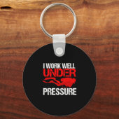 Cool werk onder druk _ grappig duikgeschenk sleutelhanger (Voorkant)