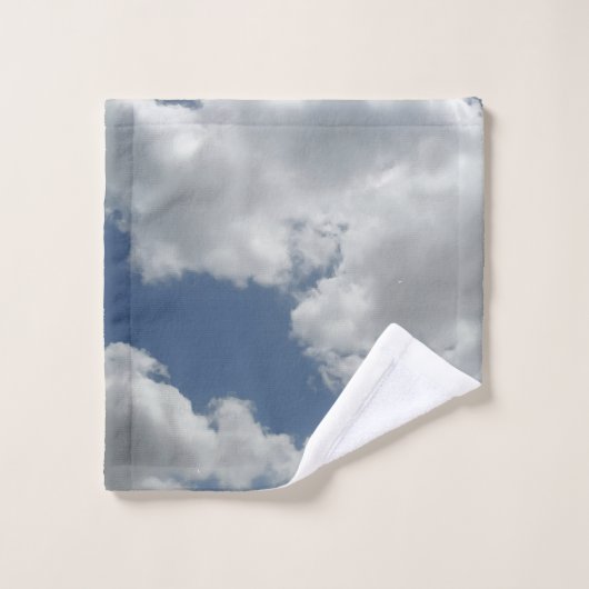 Cool White Clouds Photo Print Design Bad Handdoek (Wasdoekje)