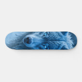 Cool Wolf Met Glowende Blauwe Ogen Persoonlijk Skateboard (Horizontaal)