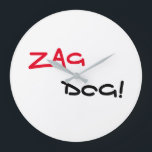 Cool Zag Dog Quartz Wall klok<br><div class="desc">De nieuwe Zag Dog-merk Quartz Wall Clock krijgt aandacht wanneer je de tijd ziet Deze coole, stijlvolle en trendy klok laat zien dat je een goede smaak hebt (en de tijd). Pas de tekst aan om het persoonlijk te maken of te verlaten zoals-is. Je moet een muur vinden voor deze...</div>