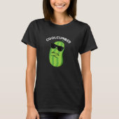 Coolcumber Funny Veggie Cucumber Pun Dark BG T-shirt (Voorkant)