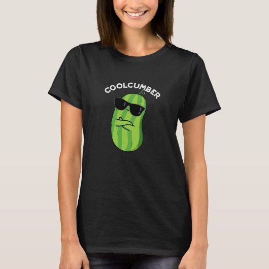 Coolcumber Funny Veggie Cucumber Pun Dark BG T-shirt (Voorkant)