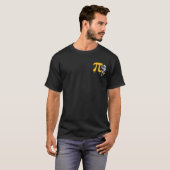 Coole astronaut schildert Pi symbool Pi-dag T-shirt (Voorkant volledig)