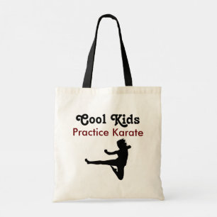 Coole kinderen oefenen karate tote bag