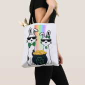 Coole konijnen en pot met goud tote bag (Dichtbij)