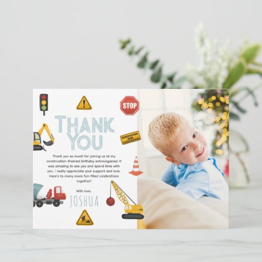 Coole moderne bouw kids verjaardagsfoto bedankkaart (Staand voorkant)