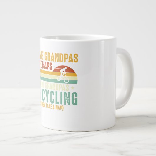 Coole opa's gaan fietsen grote koffiekop (Voorkant rechts)