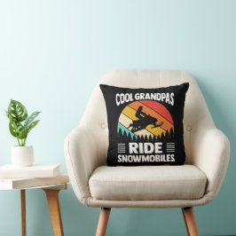 Coole opa's rijden op snowmobiles Vintage zonsonde Kussen