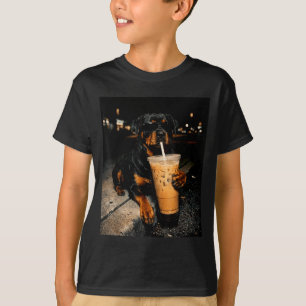 Coole Rottweiler drinkt ijskoude koffie Grappige h T-shirt
