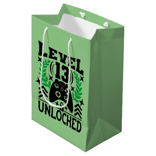 coole videogame 13th Birthday party Medium Cadeauzakje (Voorkant Gekanteld)