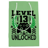 coole videogame 13th Birthday party Medium Cadeauzakje (Voorkant)