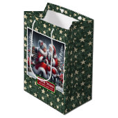 Coolest Mrs Claus Classic Red Christmas Gift Bag Medium Cadeauzakje (Voorkant Gekanteld)
