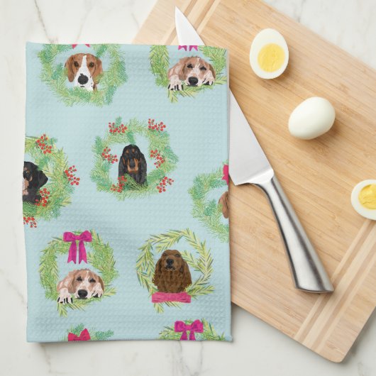 Coonhound Wreaths Theedoek (Quarter Fold)