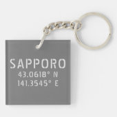 Coördinaten Sapporo Latitude en Lengtegraad Sleutelhanger (Achterkant)