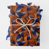 Coördinerende set blauw grijs basketbal patronen inpakpapier vel (In situ)