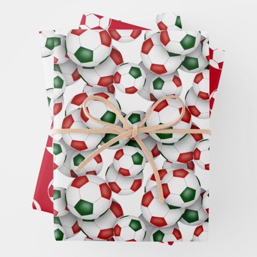 Coördinerende sport set rood groene voetballen inpakpapier vel (In situ)