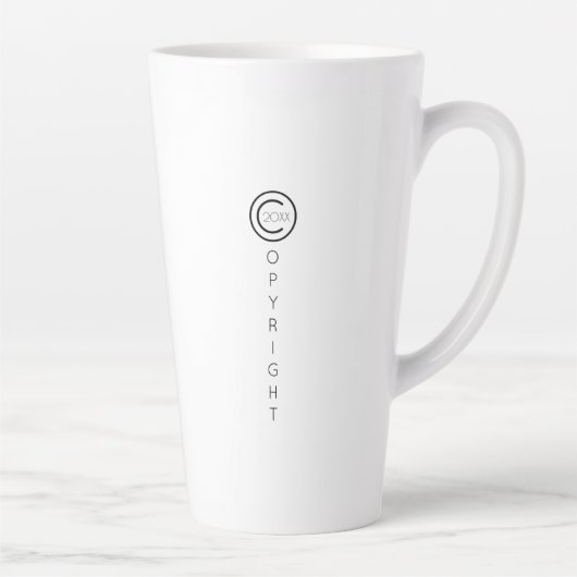 Copyright Modern White Typografische Latte Mok (Rechts)