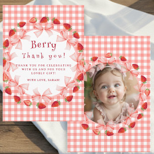 Coquette Berry Eerste Verjaardag Rood Gingham Foto Bedankkaart