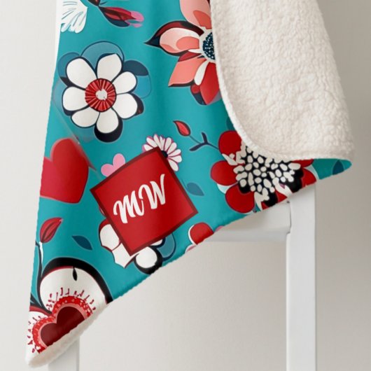 Coquette, bloemen en hart blauwgroen rood monogram sherpa deken