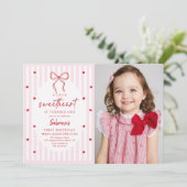 Coquette Bow Little Sweetheart Birthday Photo Kaart (Staand voorkant)