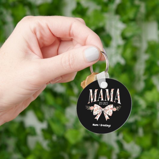 Coquette Bow Mama Est 2025 Happy Moederdag Sleutelhanger (Hand)