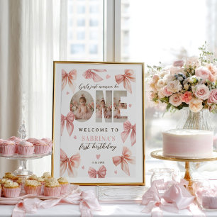 Coquette Bow Roze Meisjes Eerste Verjaardag Welkom Poster