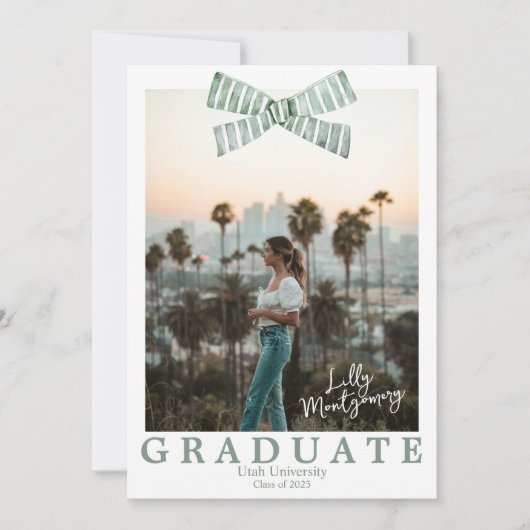 Coquette Groene Boog Foto Afstuderen Aankondiging (Voorkant)